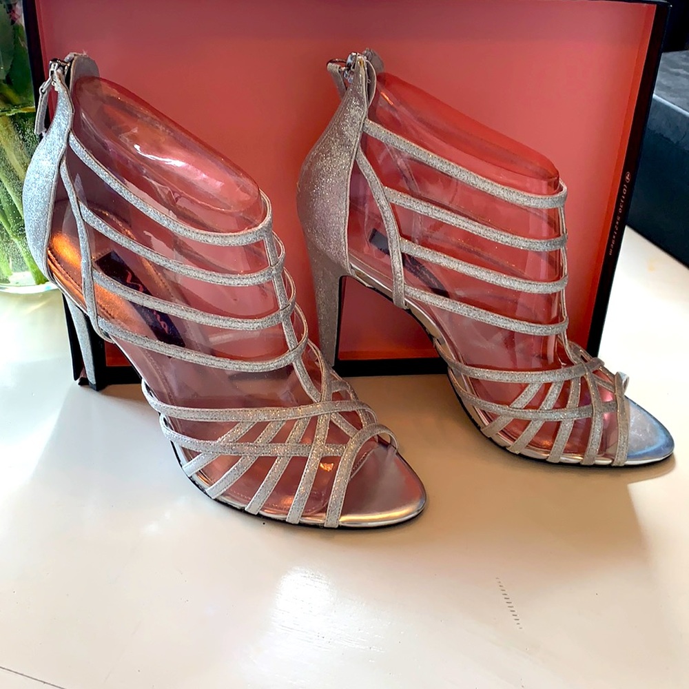 Nina Medina Silver Baby Glitter Heel NEVER WORN